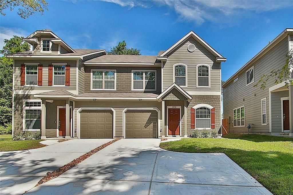 311 Woodland Hills Drive B, Conroe, TX 77303