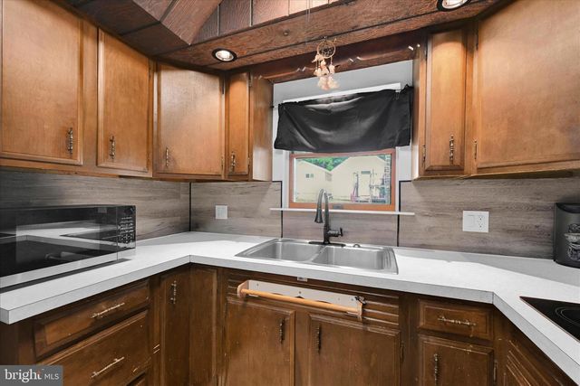 41 S SPENCER ST, Frackville, PA 17931