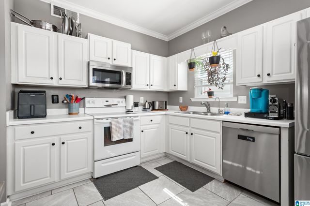 1192 WINDSOR PARKWAY, Moody, AL 35004