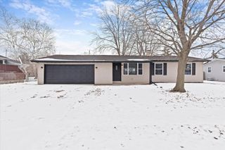 2031 Terry LANE, De Pere, WI 54115