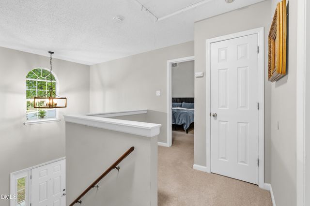 16 Meadowcrest Drive, Durham, NC 27703