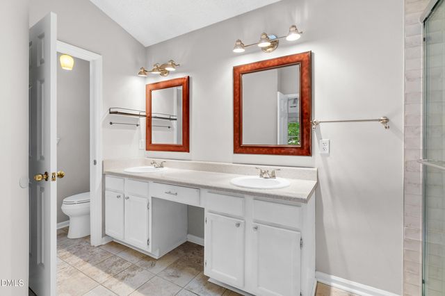 16 Meadowcrest Drive, Durham, NC 27703