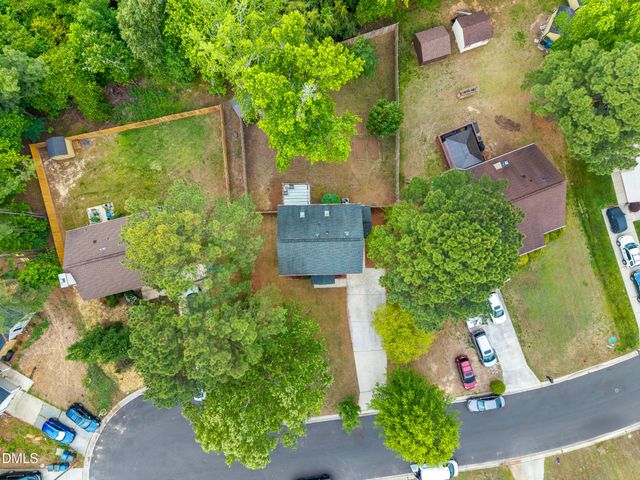 16 Meadowcrest Drive, Durham, NC 27703