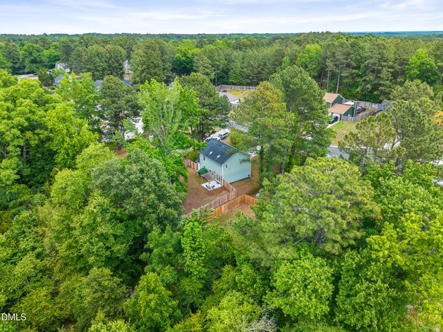 16 Meadowcrest Drive, Durham, NC 27703