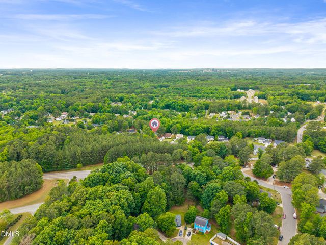 16 Meadowcrest Drive, Durham, NC 27703