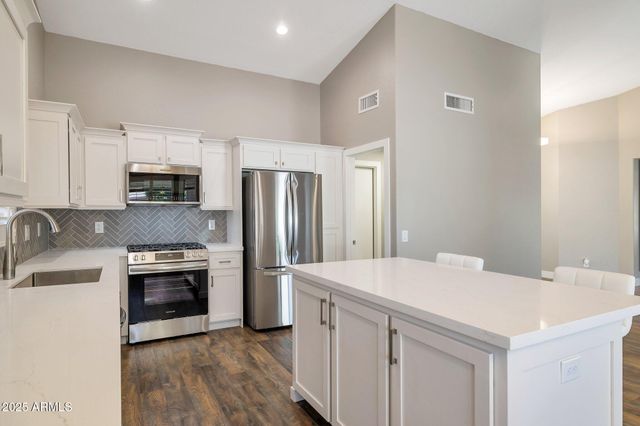 3450 N 146TH Drive, Goodyear, AZ 85395