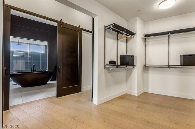 2240 Sky Pointe Ridge Drive, Henderson, NV 89052