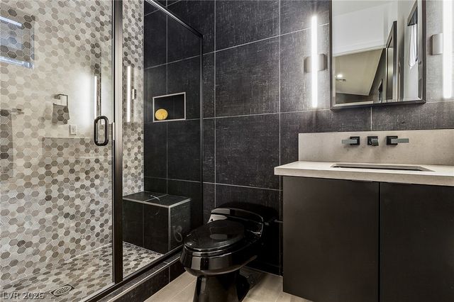 2240 Sky Pointe Ridge Drive, Henderson, NV 89052