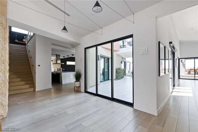 2240 Sky Pointe Ridge Drive, Henderson, NV 89052