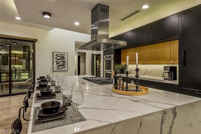 2240 Sky Pointe Ridge Drive, Henderson, NV 89052