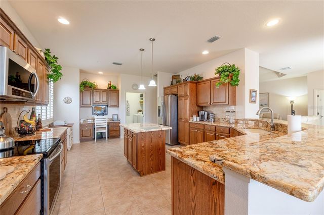 270 MATISSE AVENUE, The Villages, FL 32162