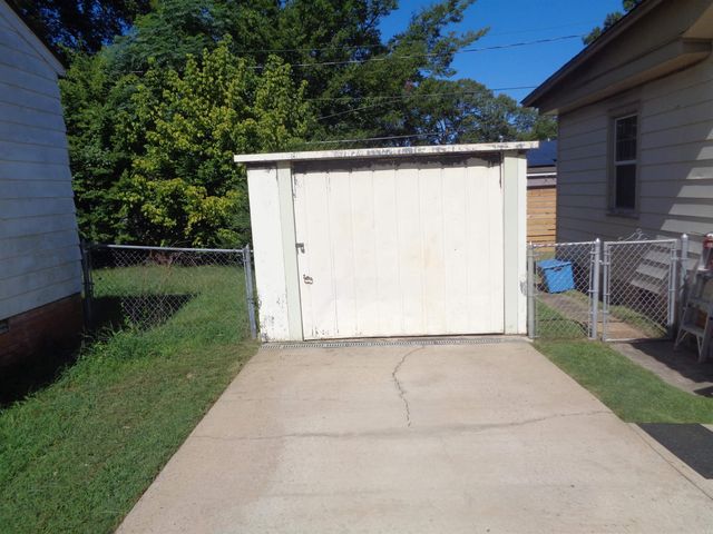 1712 Pinewood Drive, Little Rock, AR 72204