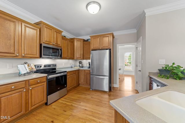 669 Kintyre Drive, Clayton, NC 27520