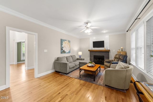 669 Kintyre Drive, Clayton, NC 27520
