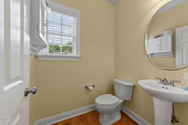 669 Kintyre Drive, Clayton, NC 27520