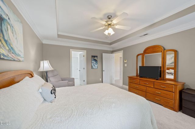 669 Kintyre Drive, Clayton, NC 27520
