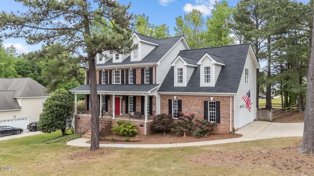 669 Kintyre Drive, Clayton, NC 27520