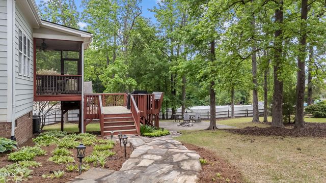 669 Kintyre Drive, Clayton, NC 27520