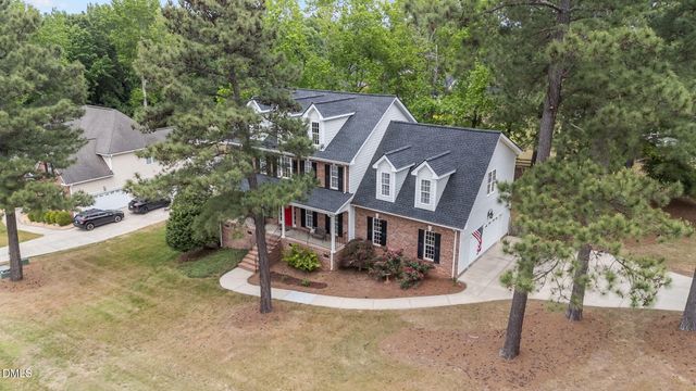 669 Kintyre Drive, Clayton, NC 27520