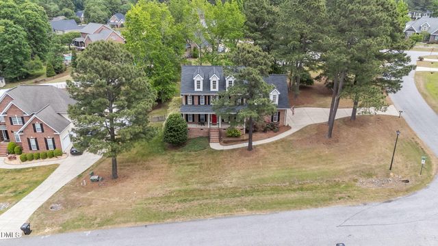 669 Kintyre Drive, Clayton, NC 27520