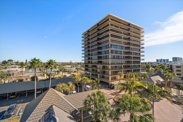 7650 BAYSHORE DRIVE 406, Treasure Island, FL 33706