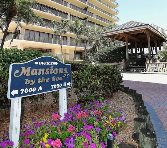 7650 BAYSHORE DRIVE 406, Treasure Island, FL 33706