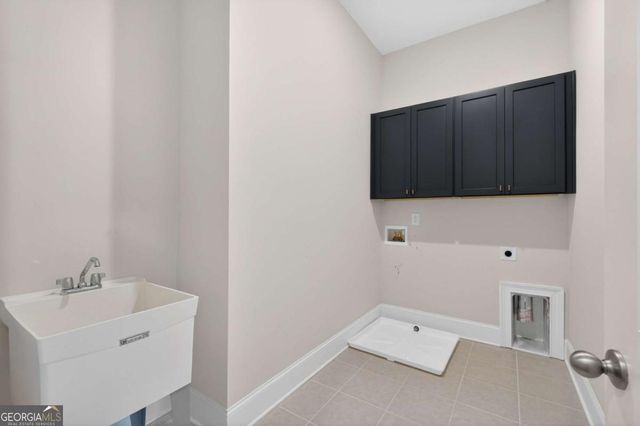 687 Stickley Oak Way, Woodstock, GA 30189