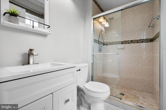 6200 FRANCONIA FOREST CT, Alexandria, VA 22310