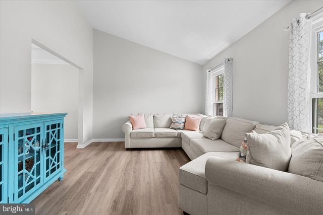 6200 FRANCONIA FOREST CT, Alexandria, VA 22310