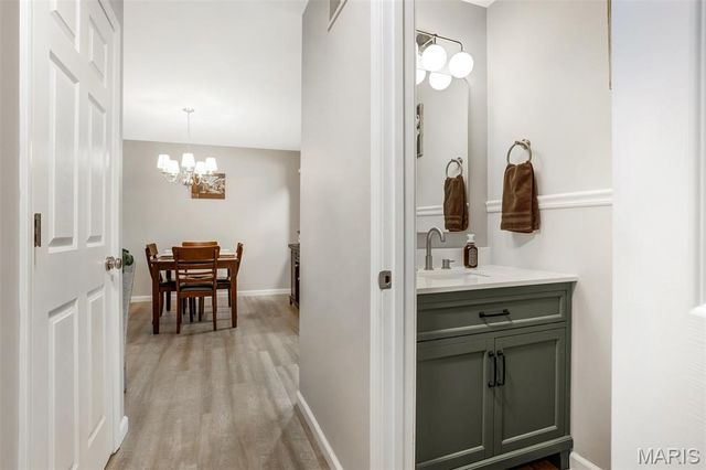 484 Summit Tree Court, Fenton, MO 63026