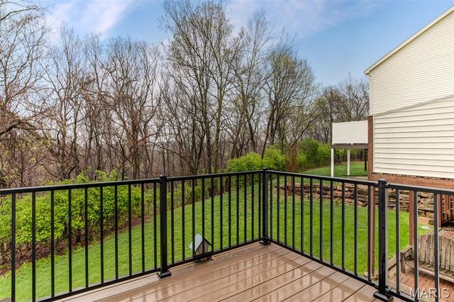 484 Summit Tree Court, Fenton, MO 63026