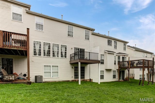 484 Summit Tree Court, Fenton, MO 63026