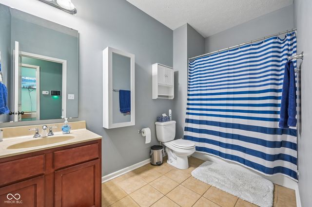 8072 Lawrence Woods Place, Indianapolis, IN 46236