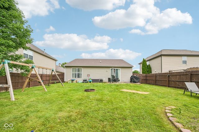8072 Lawrence Woods Place, Indianapolis, IN 46236