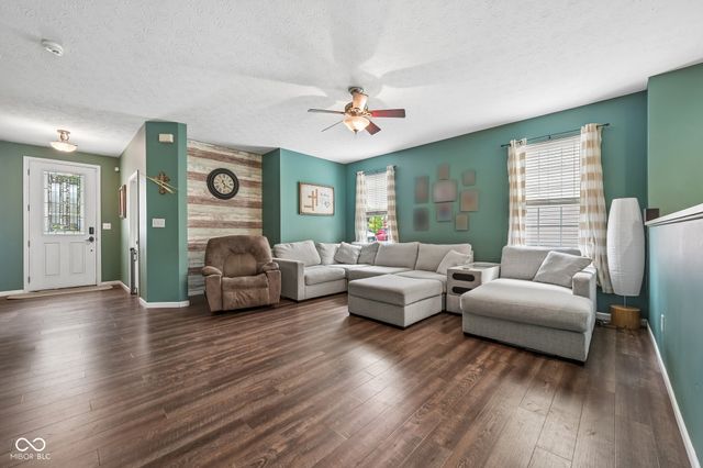 8072 Lawrence Woods Place, Indianapolis, IN 46236