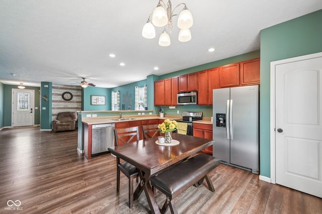 8072 Lawrence Woods Place, Indianapolis, IN 46236