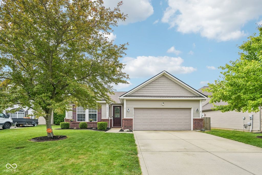 8072 Lawrence Woods Place, Indianapolis, IN 46236