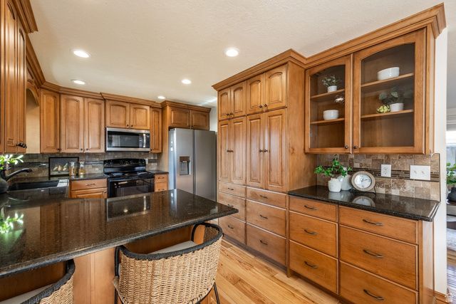 2325 W 5650 S, Roy, UT 84067