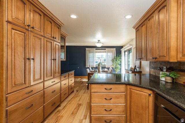 2325 W 5650 S, Roy, UT 84067