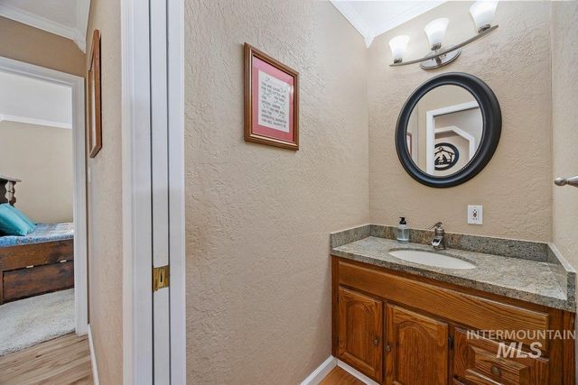 4004 N 2600 E., Twin Falls, ID 83301
