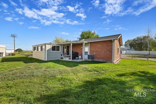 4004 N 2600 E., Twin Falls, ID 83301