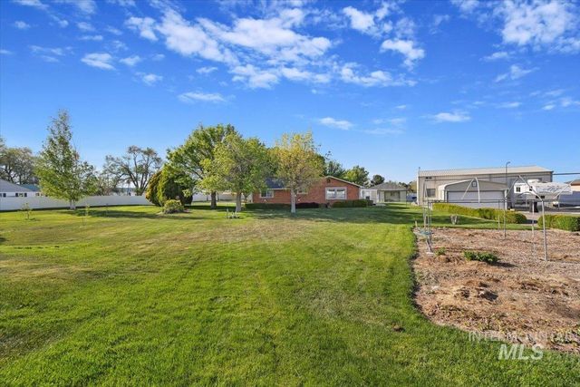 4004 N 2600 E., Twin Falls, ID 83301