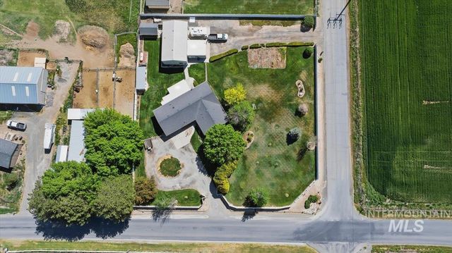 4004 N 2600 E., Twin Falls, ID 83301