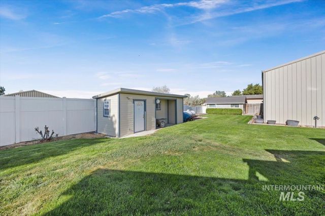 4004 N 2600 E., Twin Falls, ID 83301