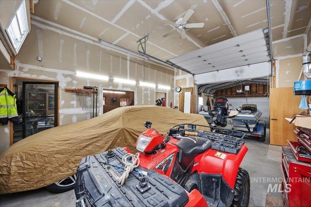 4004 N 2600 E., Twin Falls, ID 83301