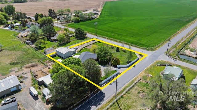 4004 N 2600 E., Twin Falls, ID 83301