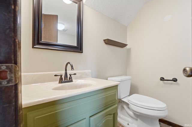 3921 Summersworth Run, Fort Wayne, IN 46804