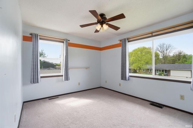 3921 Summersworth Run, Fort Wayne, IN 46804