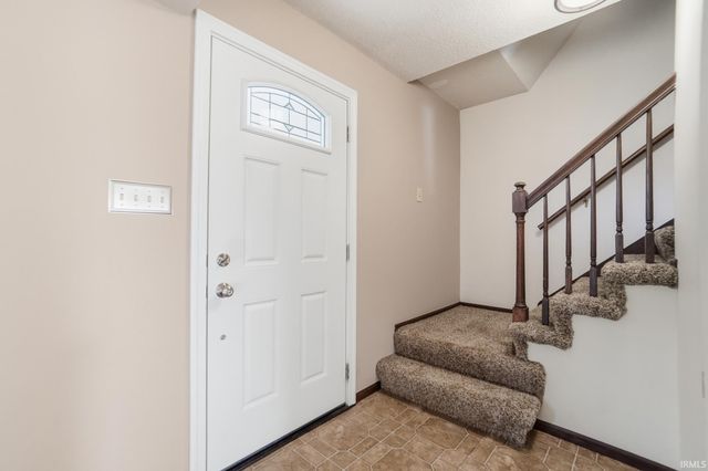 3921 Summersworth Run, Fort Wayne, IN 46804