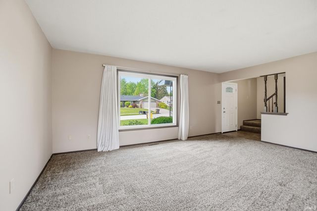 3921 Summersworth Run, Fort Wayne, IN 46804